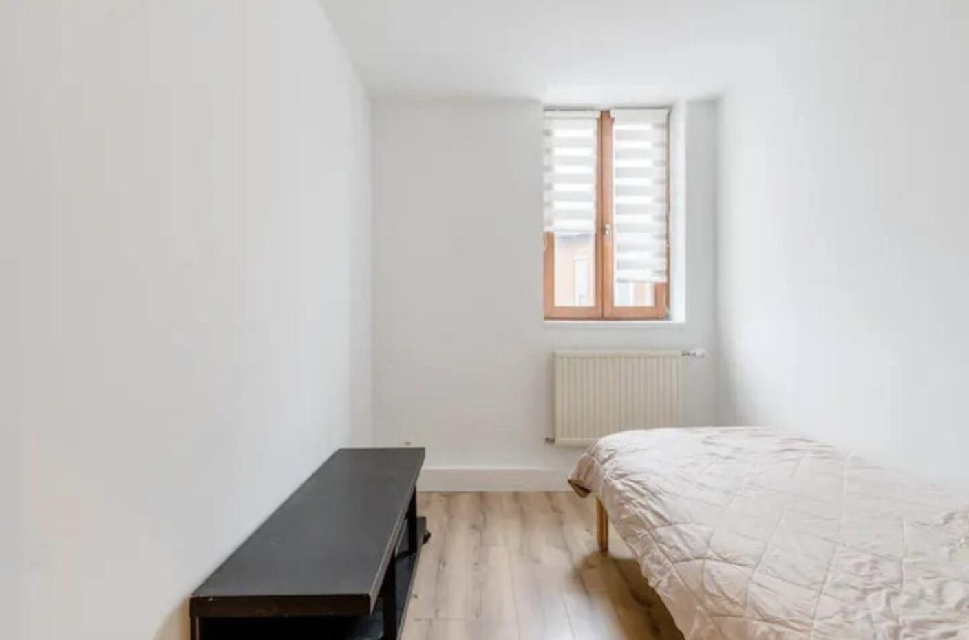 Beautiful Fully Renovated Lejlighed *